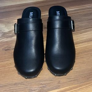 New MIA Black Clogs Size 9